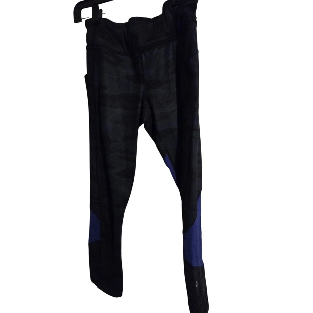 Lululemon Women's Leggings, Size 6, Blue/Black Print